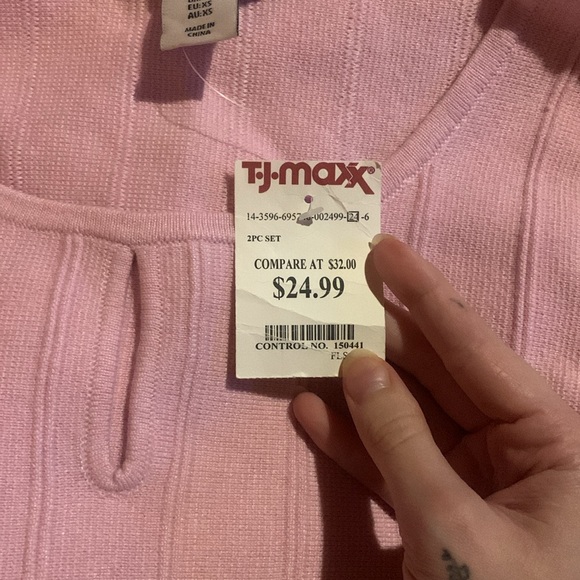 Sincerely Jules light pink 2 piece long sleeve and skirt set - Picture 4 of 4